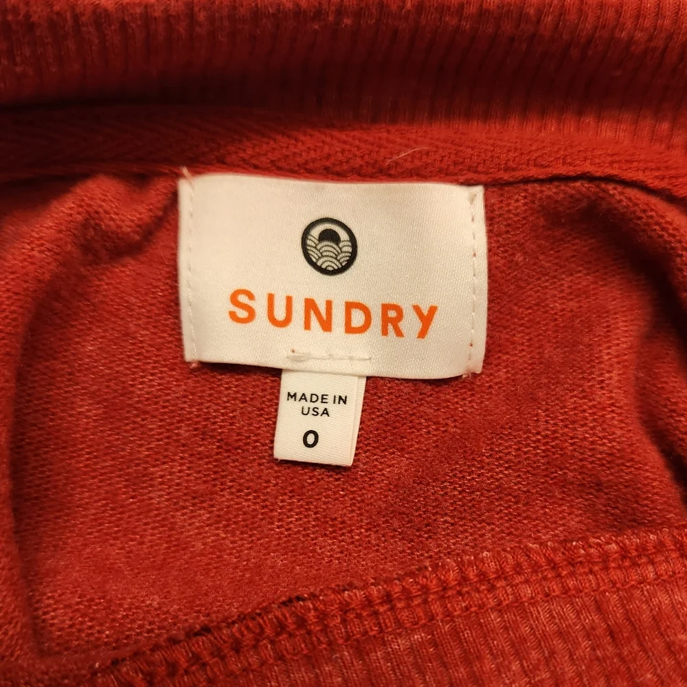 Sundry Cropped Oversized Long Sleeve Red Black Star Print Top Size XS